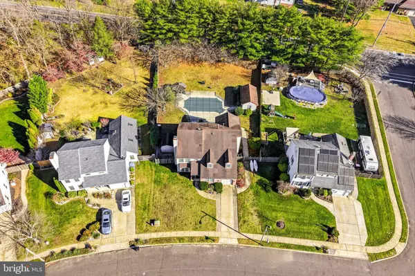 51 LINDEN DR, Blackwood, NJ 08012