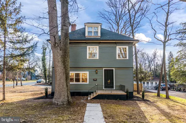 804 MAIN ST, Riverton, NJ 08077