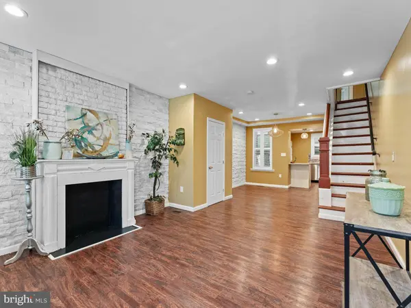 2423 MADISON SQ, Philadelphia, PA 19146