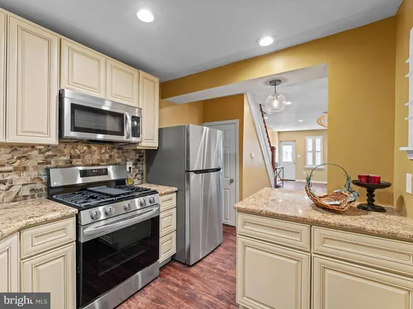 2423 MADISON SQ, Philadelphia, PA 19146