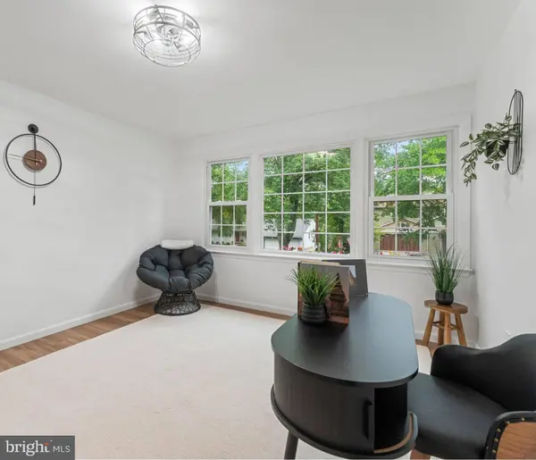 187 S LAKESIDE DR E, Medford, NJ 08055