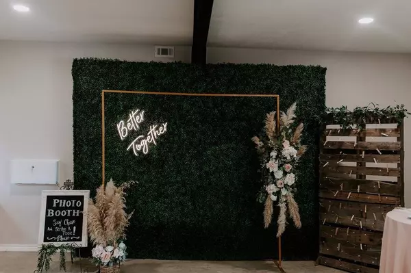 601 E Shipp Street, Madisonville, TX 77864