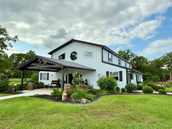 601 N Shipp Street, Madisonville, TX 77864