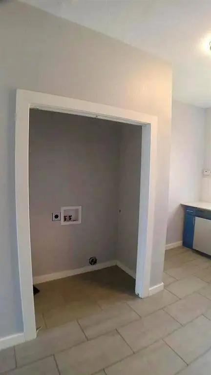 1509 W Page Avenue, Dallas, TX 75208