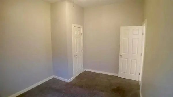 1509 W Page Avenue, Dallas, TX 75208