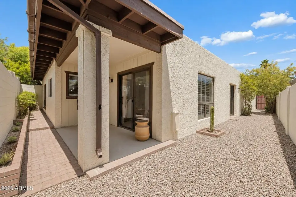 4717 E Winston Dr, Phoenix, AZ 85044-5725