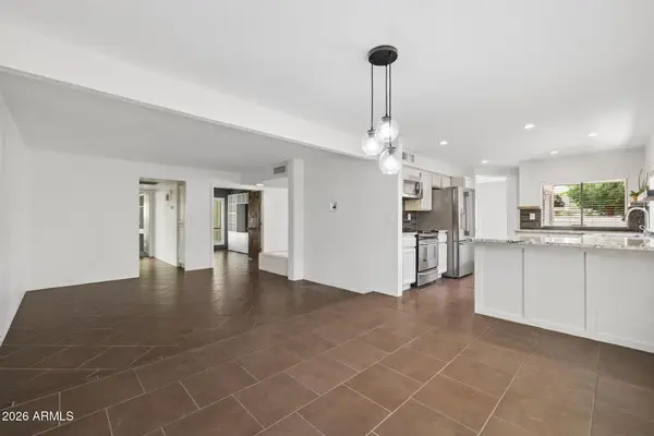 4717 E Winston Dr, Phoenix, AZ 85044-5725