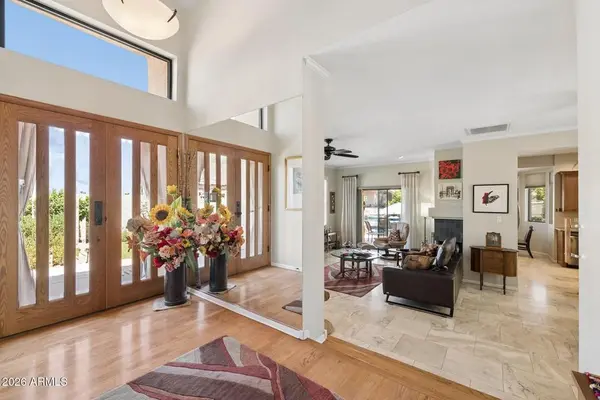 1405 W Lake Mirage Ct, Gilbert, AZ 85233-6521