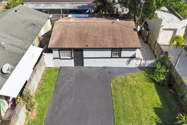 5604 Garden AVE, West Palm Beach, FL 33405