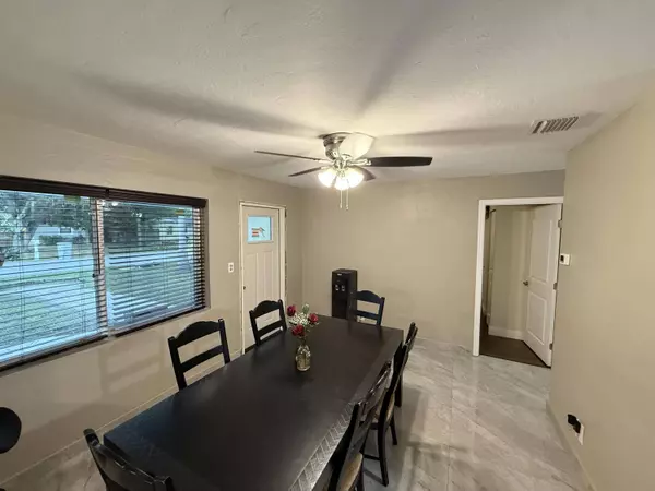 1382 NE 28th ST, Pompano Beach, FL 33064