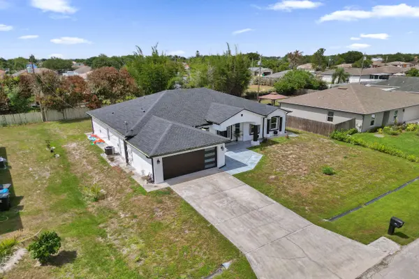 757 SW Jacoby AVE, Port St Lucie, FL 34953