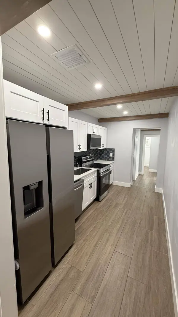 118 SW 7TH ST, Delray Beach, FL 33444