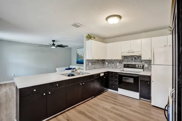 1095 MIAMI BLVD, Delray Beach, FL 33483
