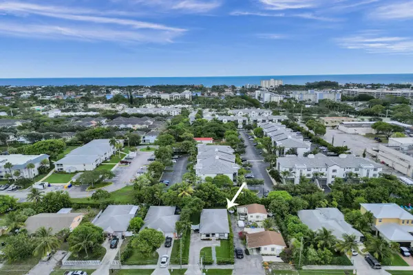 1095 MIAMI BLVD, Delray Beach, FL 33483