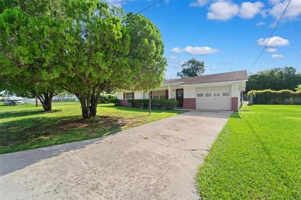 5914 WILSON DR, Zephyrhills, FL 33542