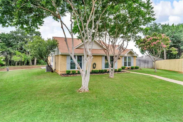 1737 Live Oak Court, Lewisville, TX 75067