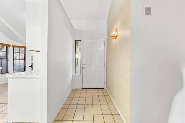 1229 W Bullard AVE #103, Fresno, CA 93711