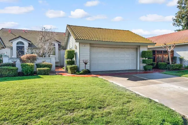 1229 W Bullard AVE #103, Fresno, CA 93711