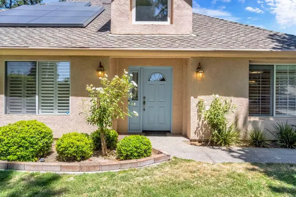 3003 W Wellington LN, Fresno, CA 93711