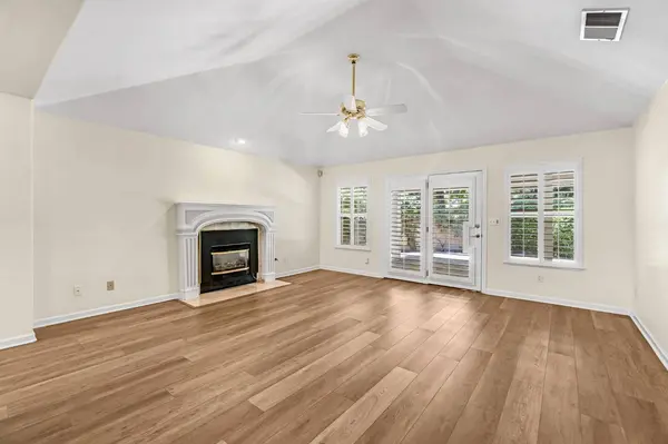 3003 W Wellington LN, Fresno, CA 93711