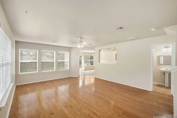 12915 thomas sumter, San Antonio, TX 78233