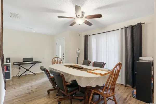 8118 Stagwood, San Antonio, TX 78254