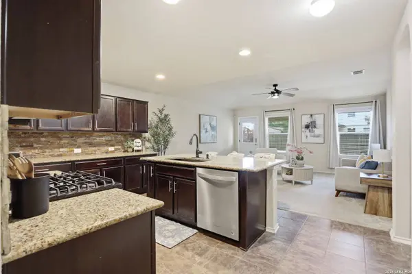 12207 Bening, Schertz, TX 78154