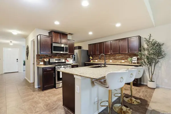 12207 Bening, Schertz, TX 78154