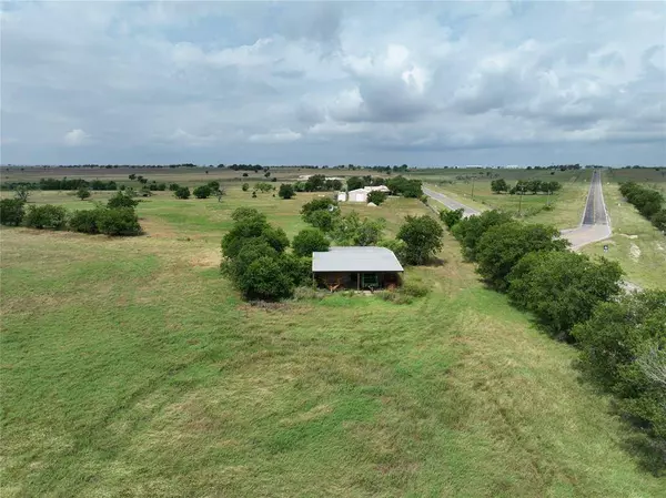 4825 Fm 218, Hamilton, TX 76531