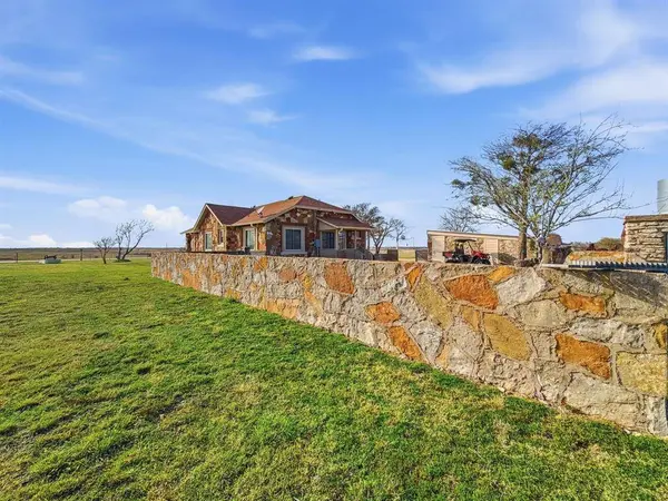 2331 Fm 932, Hamilton, TX 76531