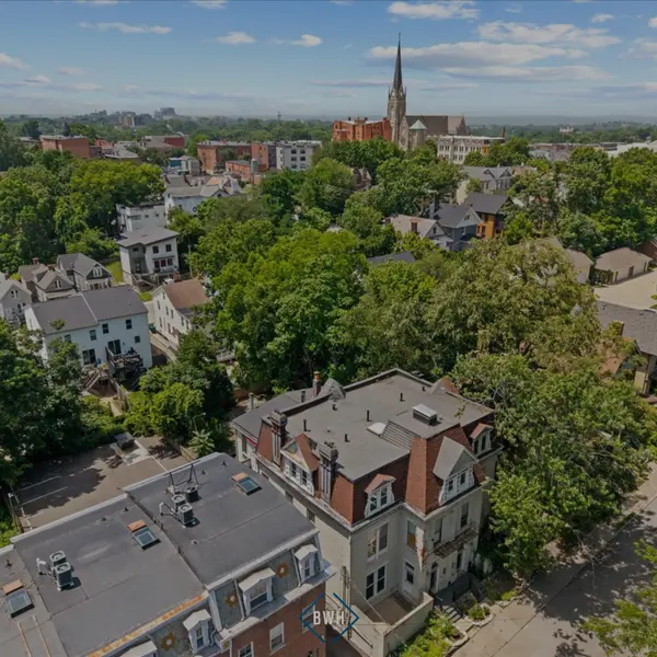 feature image of Living in East Walnut Hills, Cincinnati: Everything You Need to Know Before Moving Here