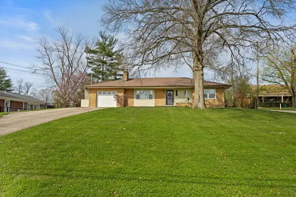 113 Siebenthaler Ave, Reading, OH 45215-3740