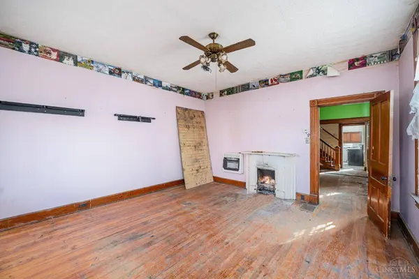 924 Mcpherson Ave, Cincinnati, OH 45205