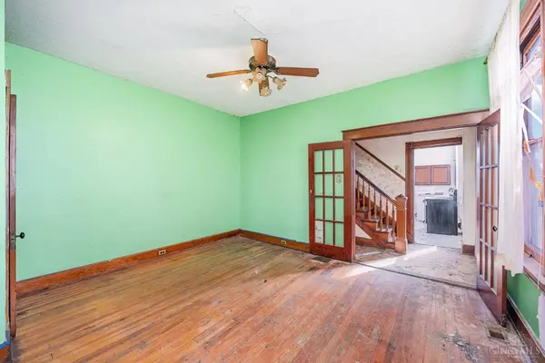 924 Mcpherson Ave, Cincinnati, OH 45205