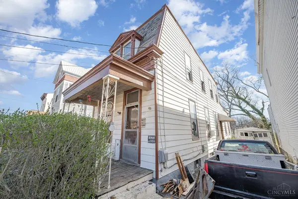 924 Mcpherson Ave, Cincinnati, OH 45205