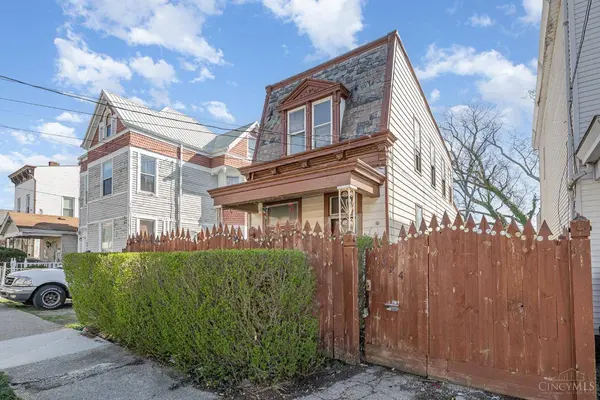 924 Mcpherson Ave, Cincinnati, OH 45205