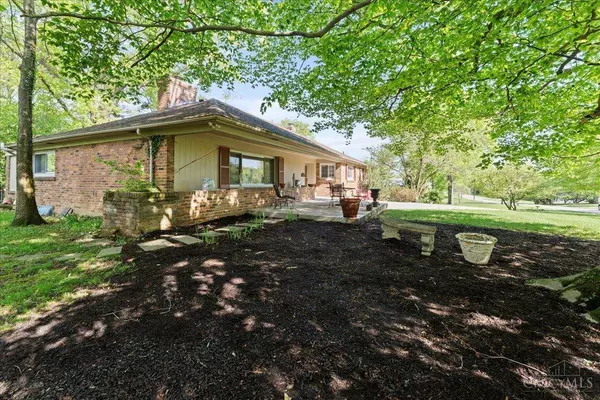 8319 Lynnehaven Dr, Amberley, OH 45236