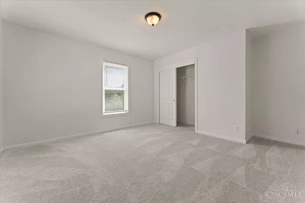 4907 Roanoke St, Cincinnati, OH 45227