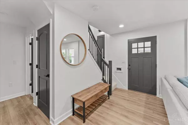 7249 Berwood Dr, Madeira, OH 45243