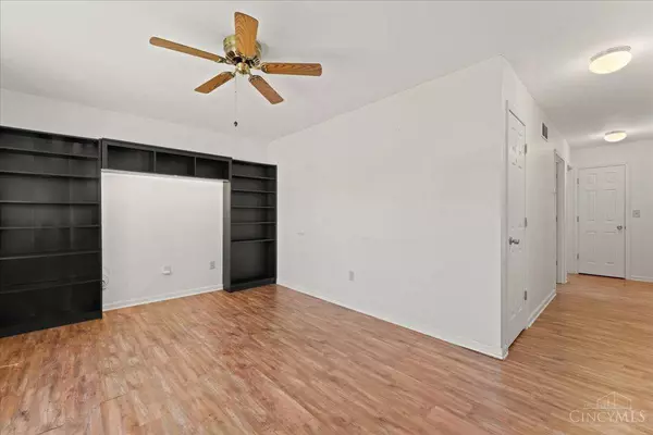 401 Mary Ln, South Lebanon, OH 45065