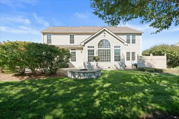 5933 Firm Stance Dr, Loveland, OH 45140-8195