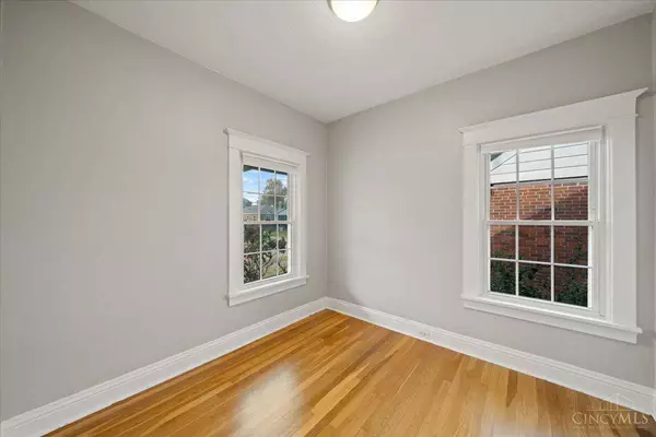 7212 Maryland Ave, Deer Park, OH 45236