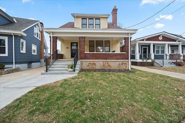 3067 Henshaw Ave, Cincinnati, OH 45225