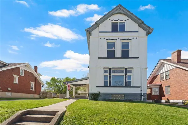 1813 Weyer Ave, Cincinnati, OH 45212-2919