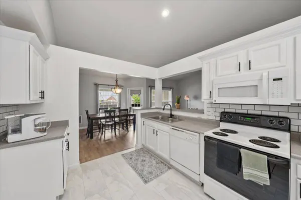 112 Parkside Drive, Florence, KY 41042