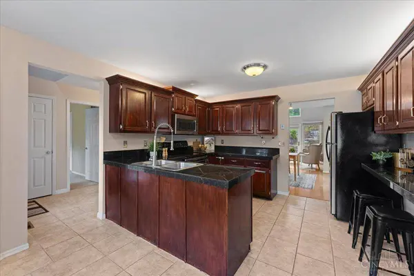 3559 Kroger Ave, Cincinnati, OH 45226