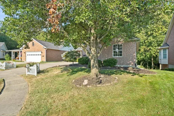 1016 Olde Station Ct, Fairfield, OH 45014