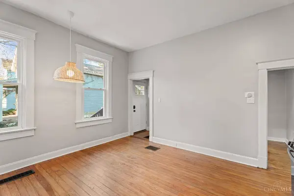 4389 Virginia Ave, Cincinnati, OH 45223