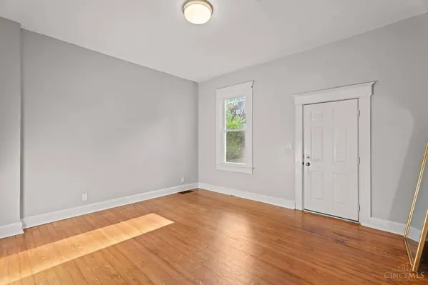 4389 Virginia Ave, Cincinnati, OH 45223