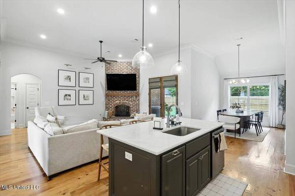 1407 Rudder Way, Brandon, MS 39047